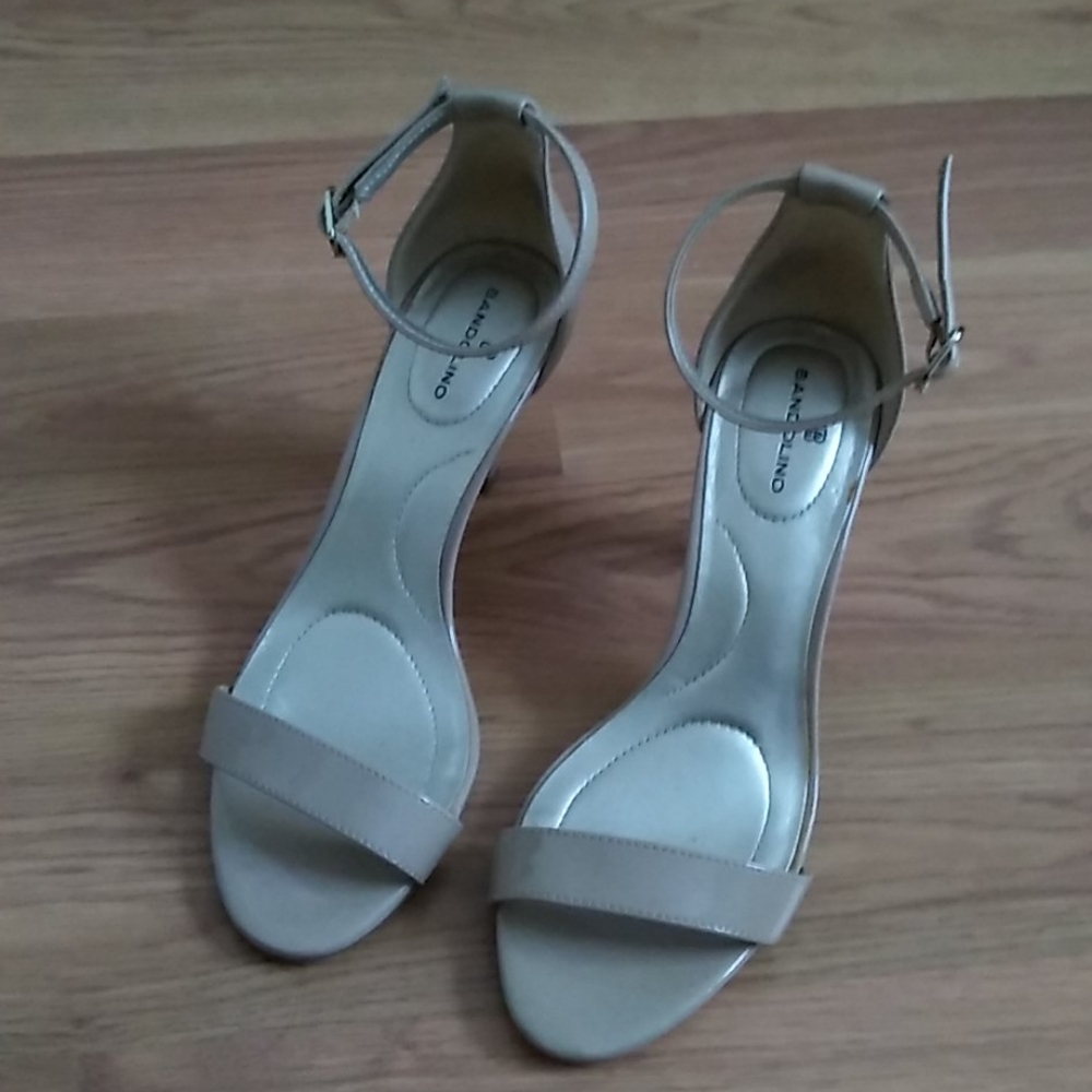 Bandolino nude heels